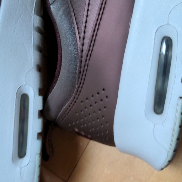 **SOLD OUT**EUC Nike Air Max Thea - Picture 13 of 13